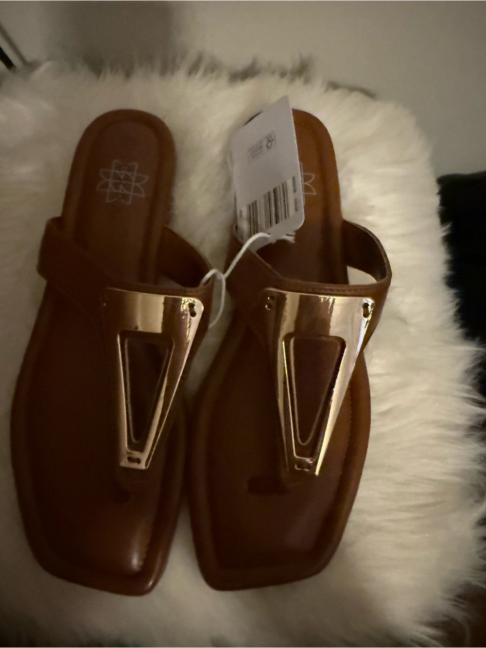 Women's Brown Thong Sandals with Gold Accent Size 10 - Picture 4 of 8